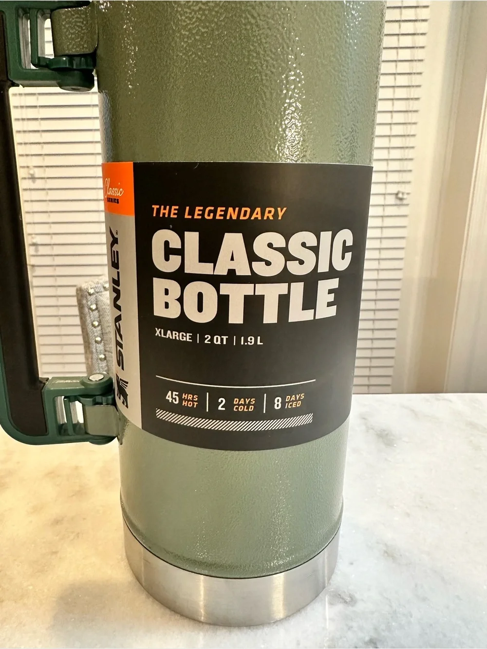 Stanley The Legendary Classic Bottle – Vacuum Insulated Stainless Steel - 2QT - Picture 4 of 12
